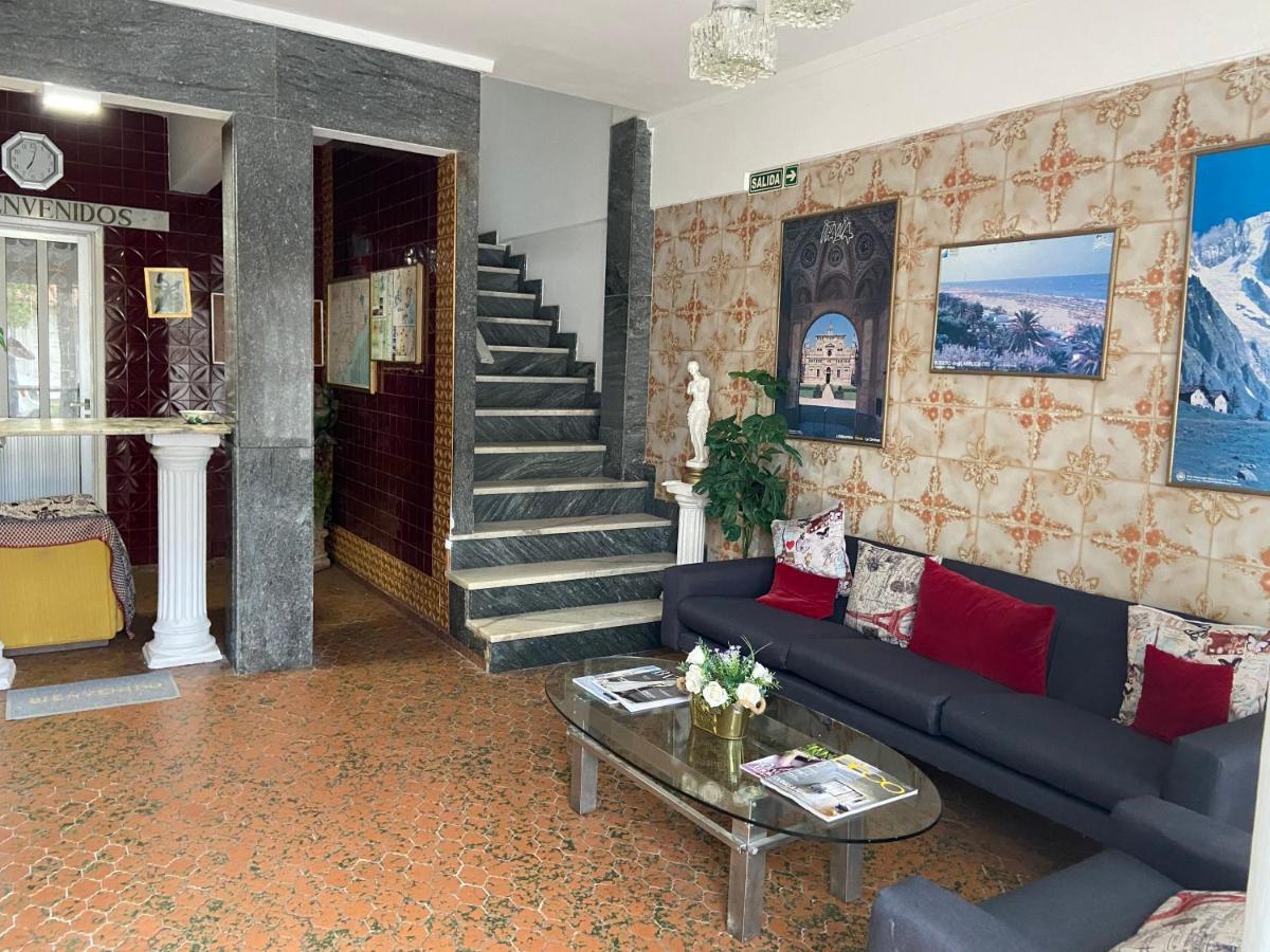 Hotel Selyrox *